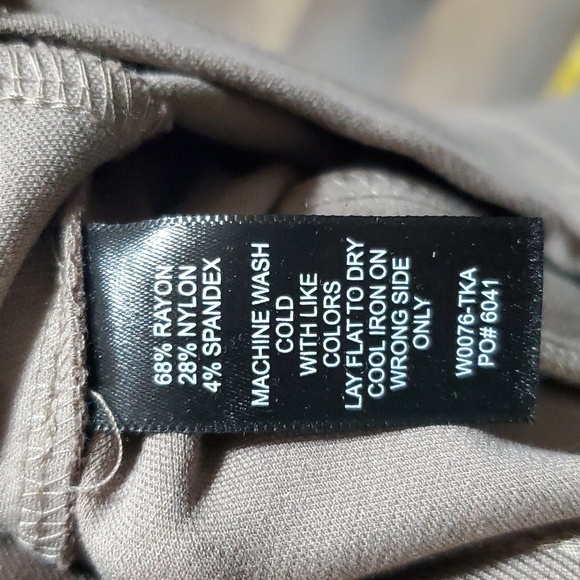 Betabrand tan stretch denim weight everyday pants like new condition - Picture 5 of 8